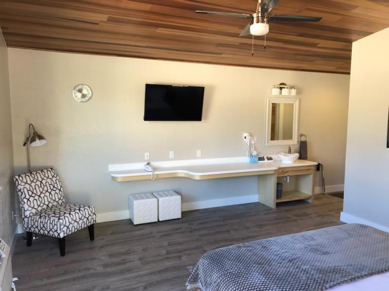 Stone Canyon Inn Тропик Екстериор снимка